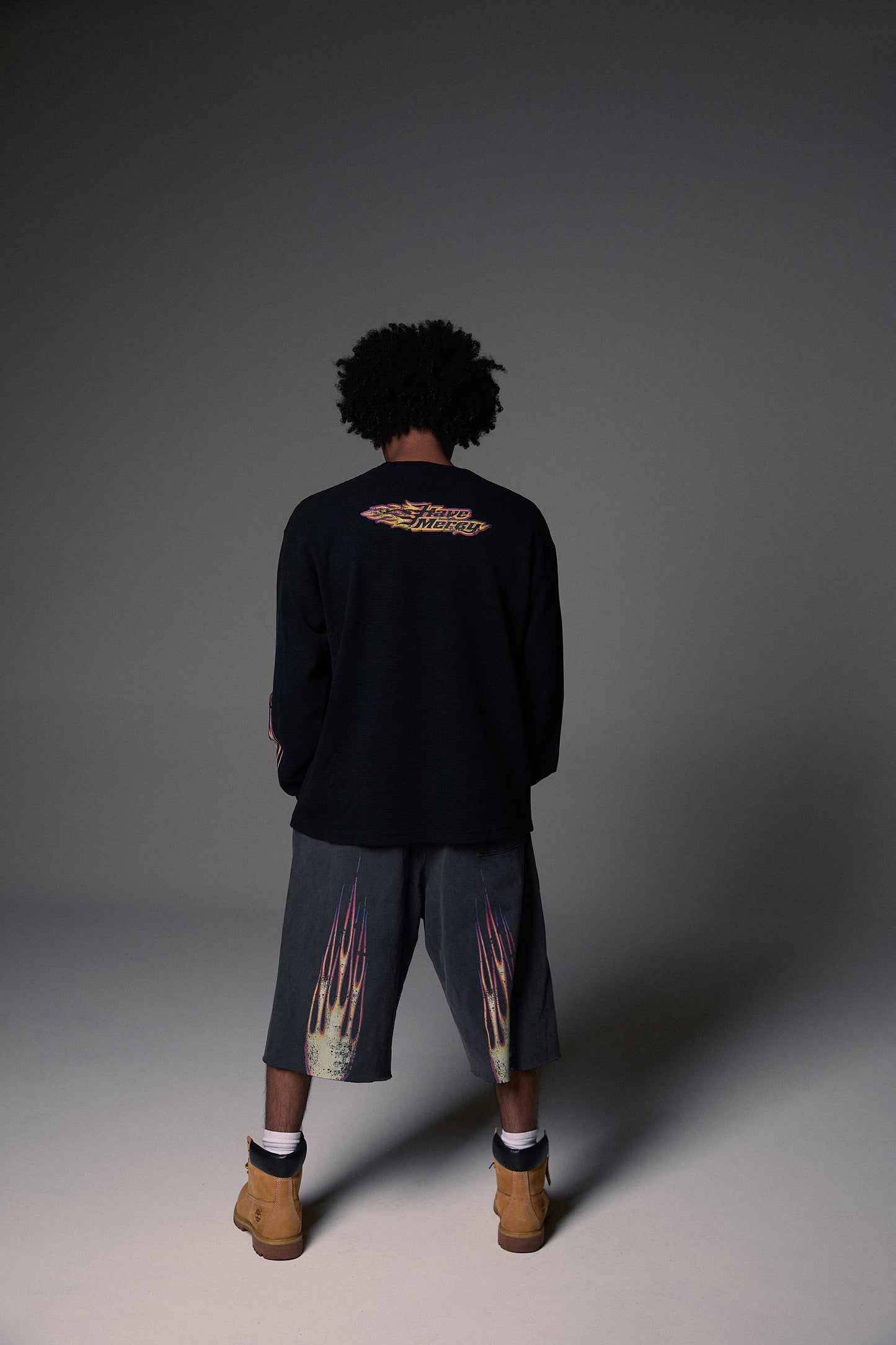 Black Flame 3/4 Shorts (Vintage Black)