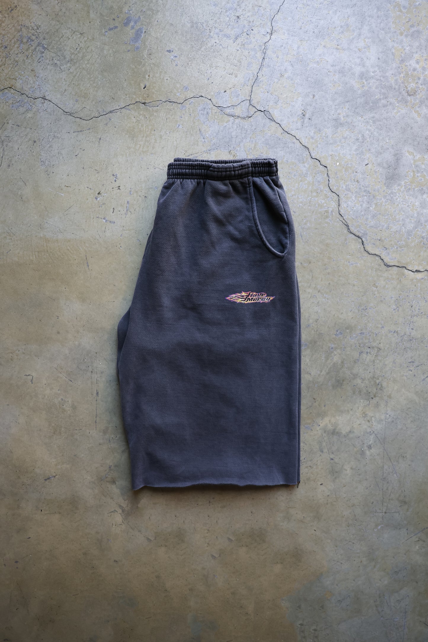 Black Flame 3/4 Shorts (Vintage Black)
